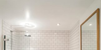 15 banheiros decorados e dicas para espaços menores Banheiros decorados